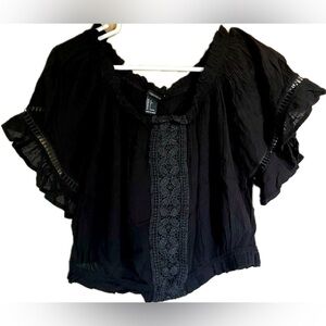 Forever 21 Black Ruffle sleeve- Cropped Blouse. Size Large. Excellent condition!